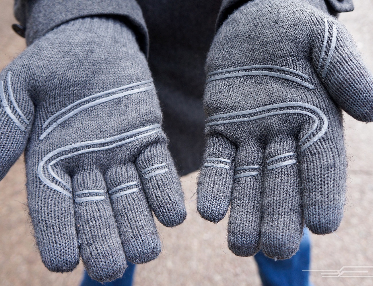 Digits Touchscreen Gloves by Moshi