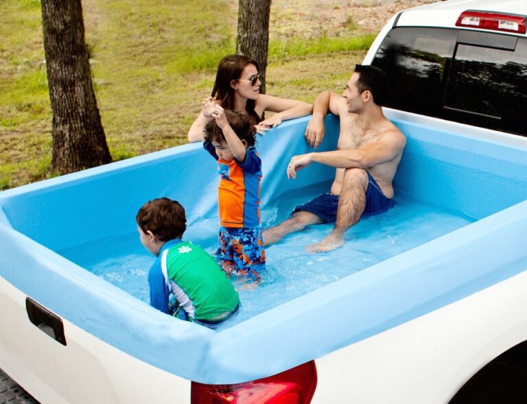 Pickup Pools – A Truck Bed Swimming Pool
