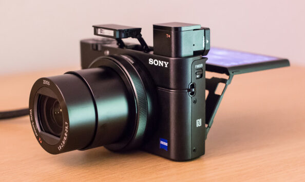 【美品】SONY RX100 Ⅳ Amazon.com : Sony RX100 IV 20.1 MP Premium Compact Digital Camera