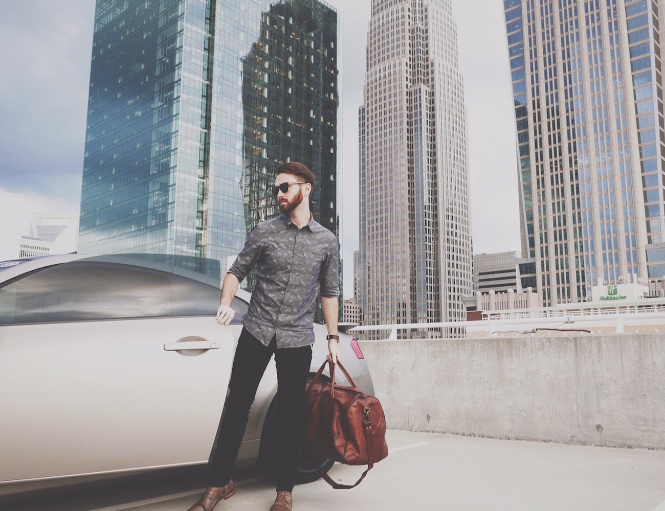 Leather Duffle by Johnny Fly – Sophisticated Design for Your Weekend Trips