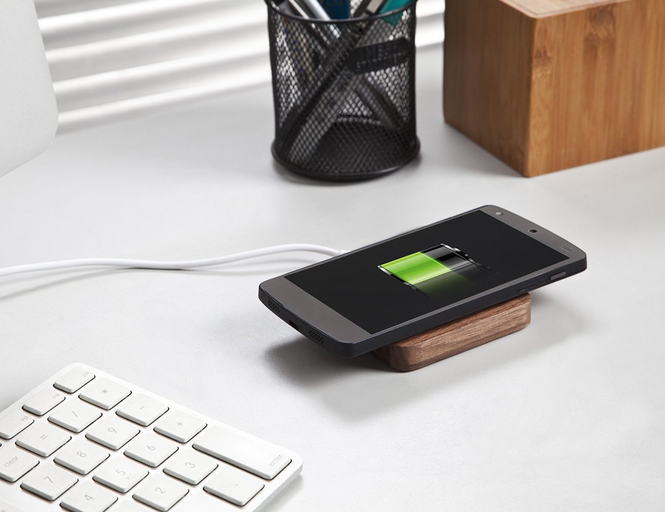 Qi Wireless Charging Solid Wooden Pad by Wasserstein