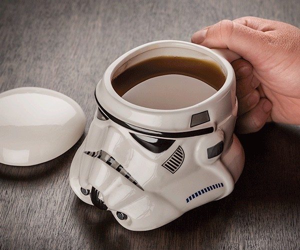 Those days of the week when you wish to sit back and relax with a cup of fresh coffee can be a bit more entertaining if you have the Star Wars Stormtrooper Helmet Mug.