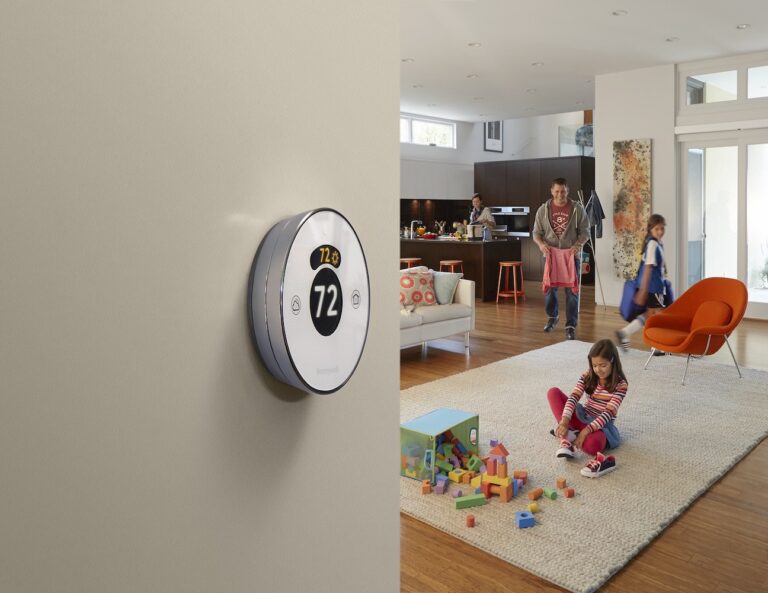 Lyric Round – The Second Generation Wi-Fi Thermostat