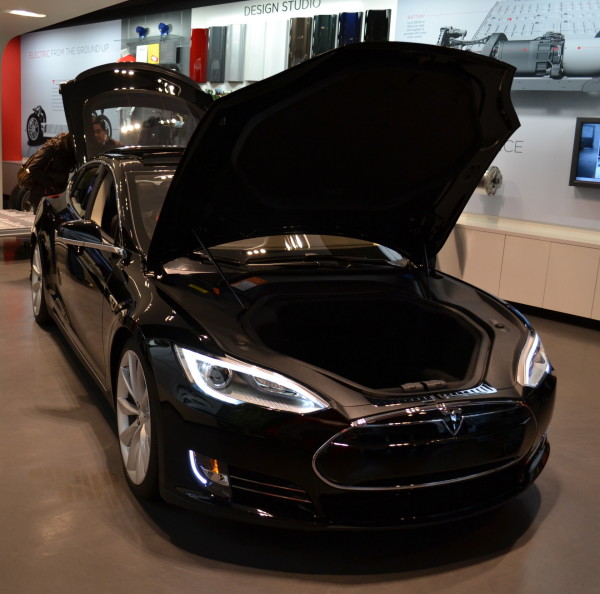 Tesla Model S: All the New Bits