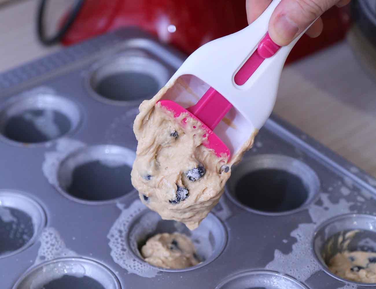 Tovolo Cupcake Scoop For Tidy Scooping