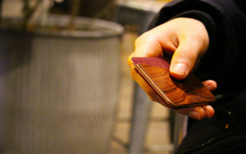 CLYH Wallet Can Be the Next Luxurious Beauty for Your Pockets