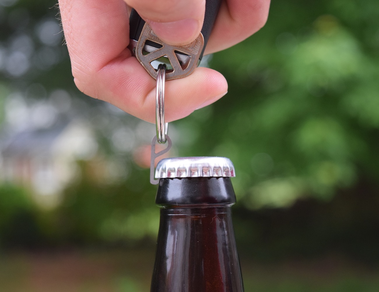Pry.Me – A Penny Sized Titanium Bottle Opener