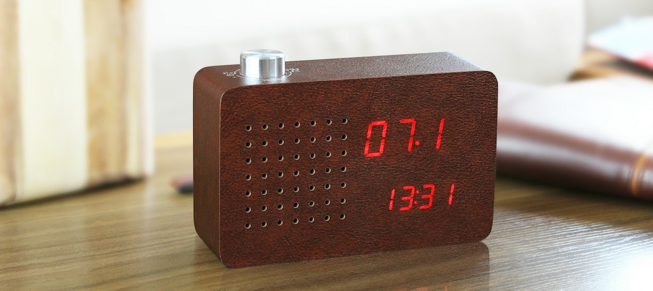 Leatherette Click Clock Leather Radio