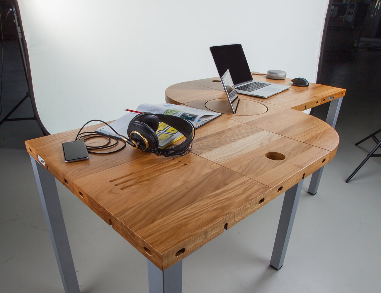 Modulos Adjustable Modular Desk