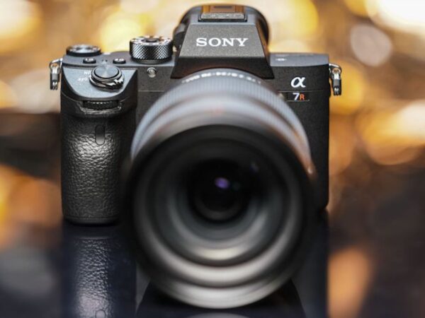 Sony A7R III Full Frame DSLR