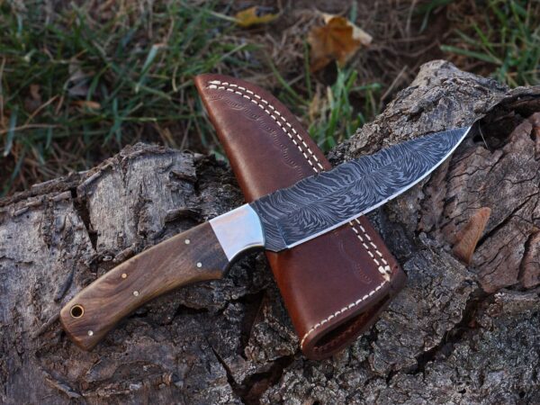 PRISCILLA Handmade Damascus Steel Hunting Knife
