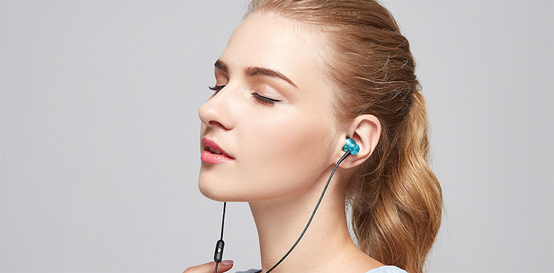 Oblique-Angled In-Ear Earbuds