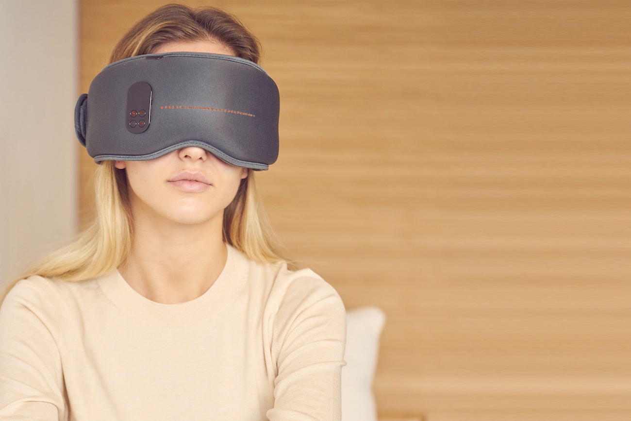 The Dreamlight mask helps you get a better sleep