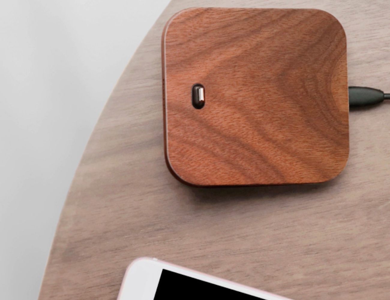 Baseus Duowood Desk Charging Station » Gadget Flow