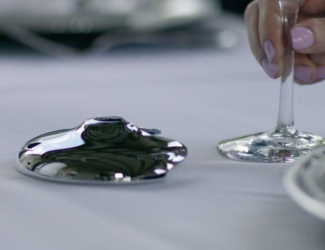 Wine Sitter Elegant Stemware Stabilizer » Gadget Flow