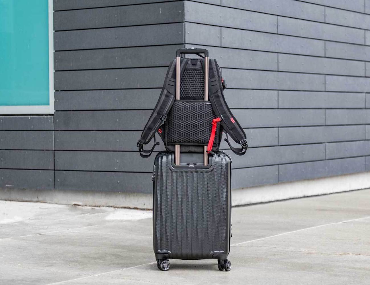 le col commuter backpack review