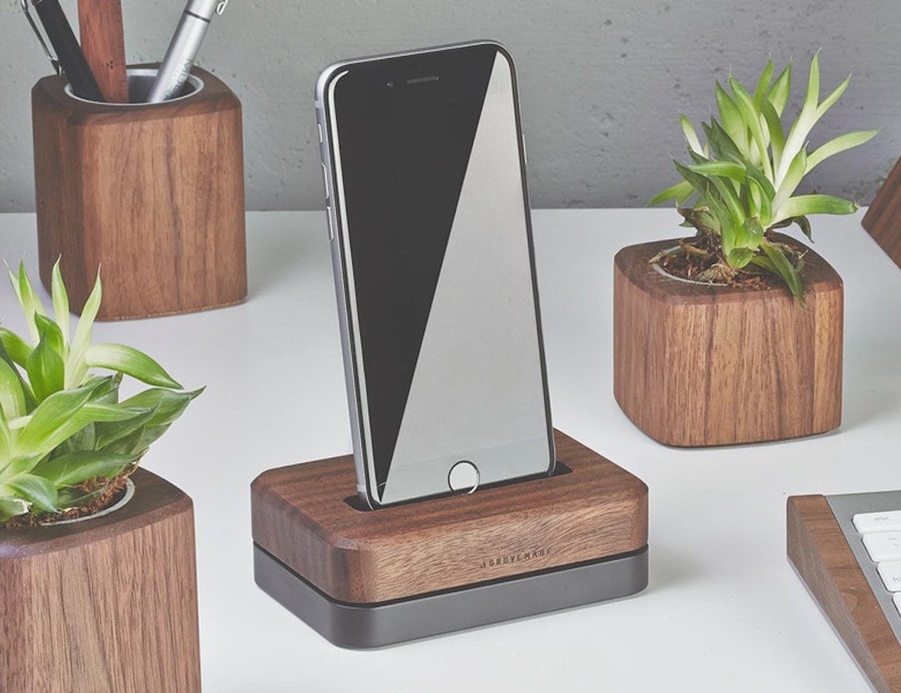 Grovemade Wooden iPhone Docking Station