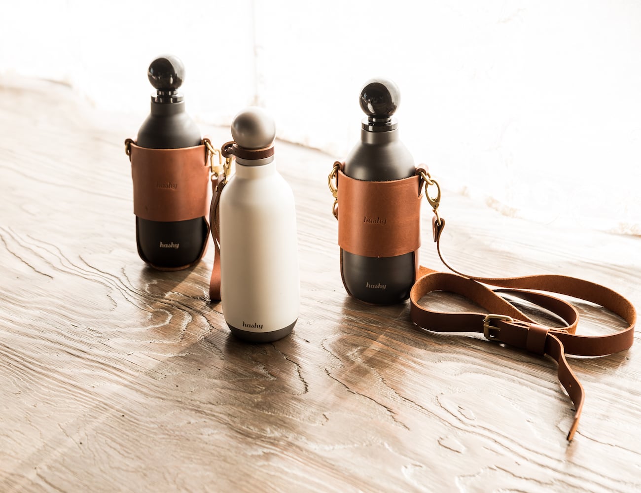 Hashy is a fashionable water bottle that maintains temperature