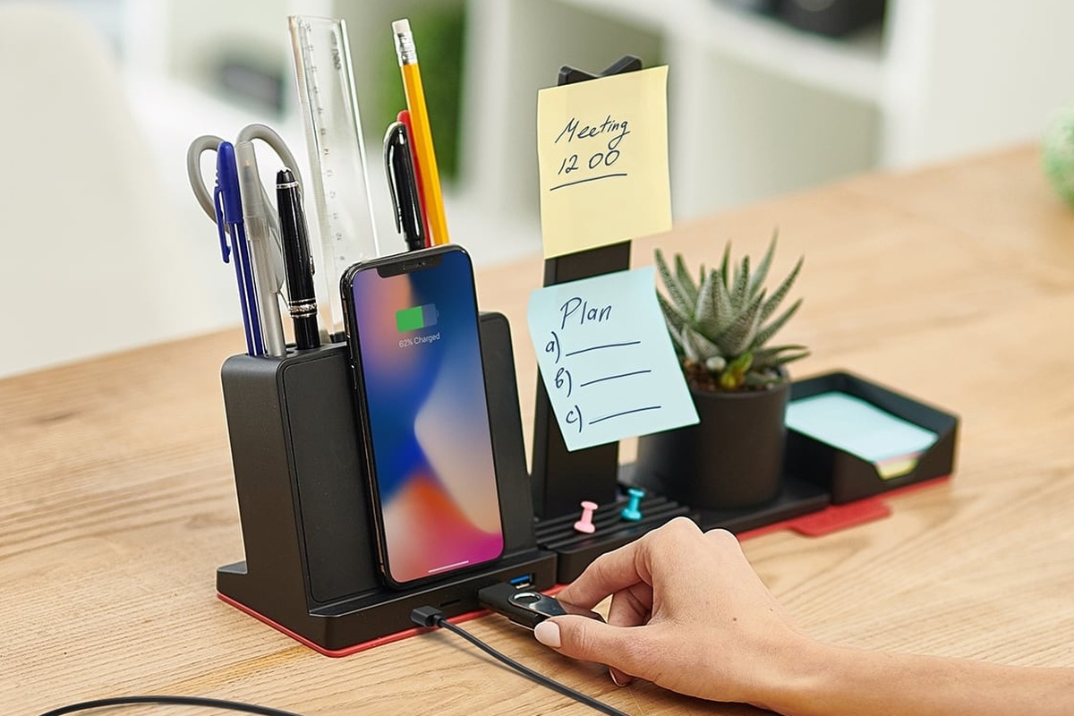 STEALTHO makes it easy to organize your desk