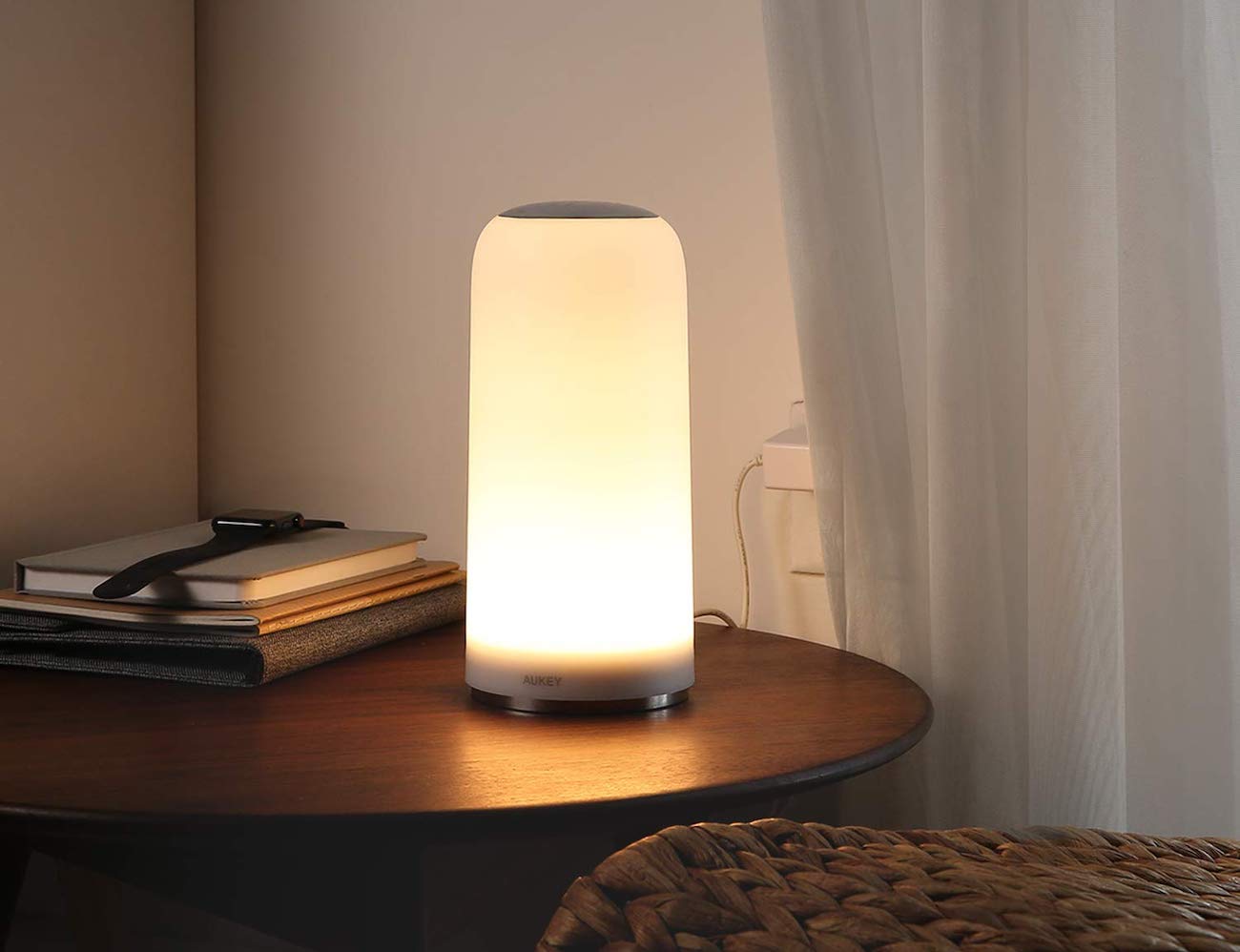 AUKEY Touch-Sensitive Table Lamp