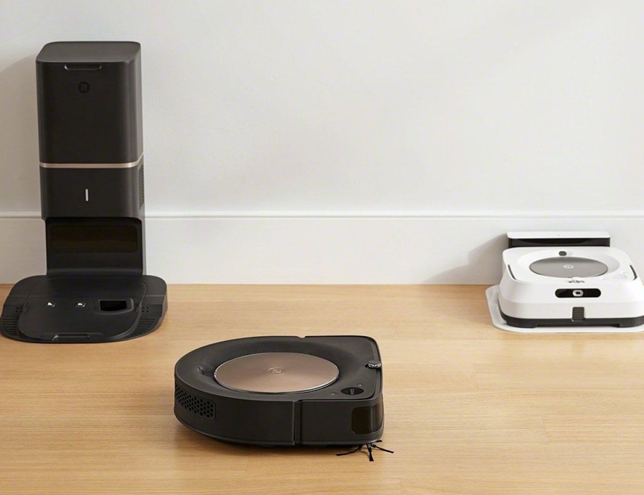 iRobot Roomba s9+ automatic dirt disposal vacuum offers specific spot