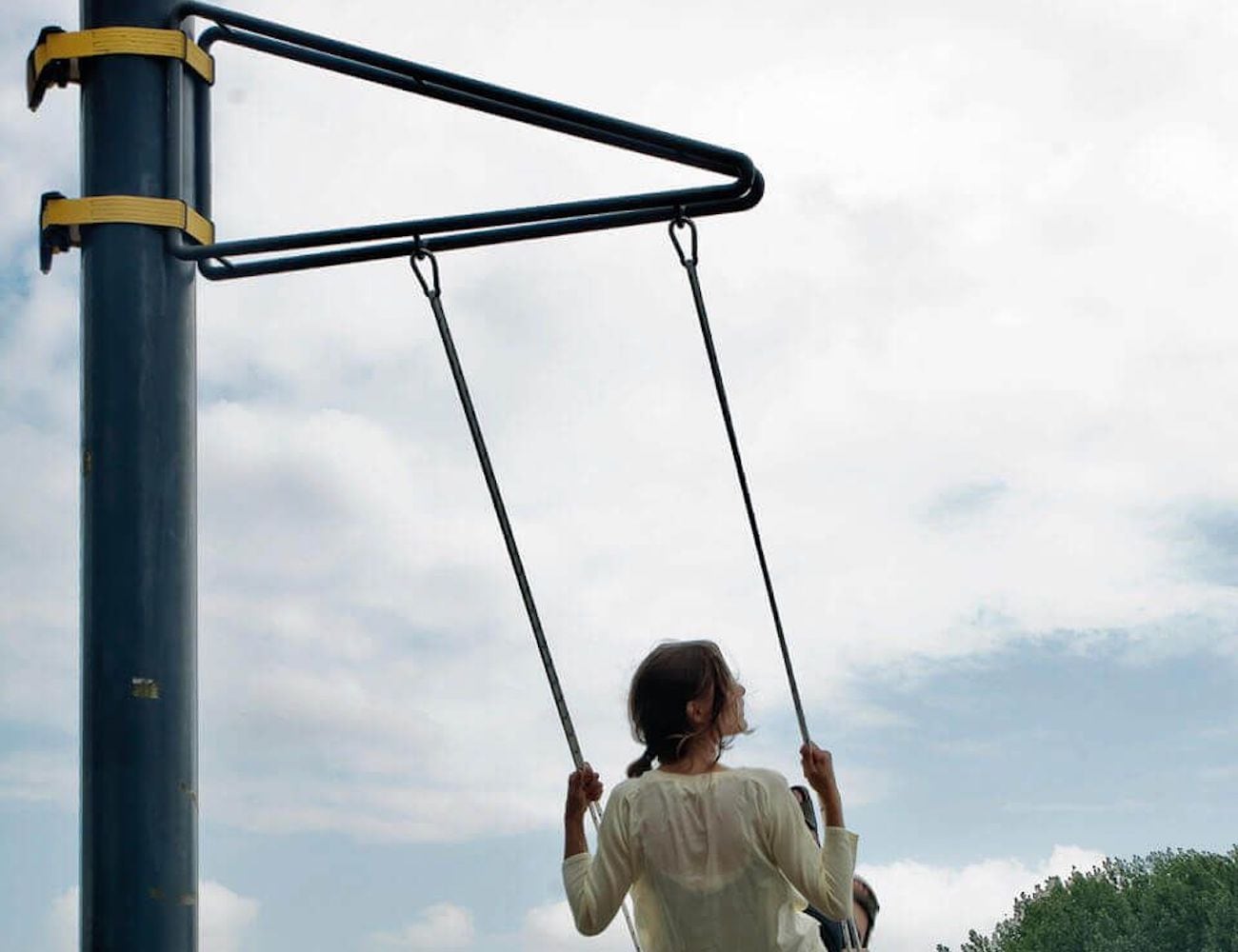 Weltevree Swing Mobile Anywhere Swing Set is fun for any age
