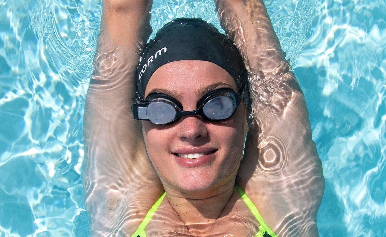 FORM Swim Goggles Smart Display Eyewear