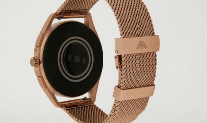 The best minimalist smartwatch designs of 2019 - Emporio Armani 02