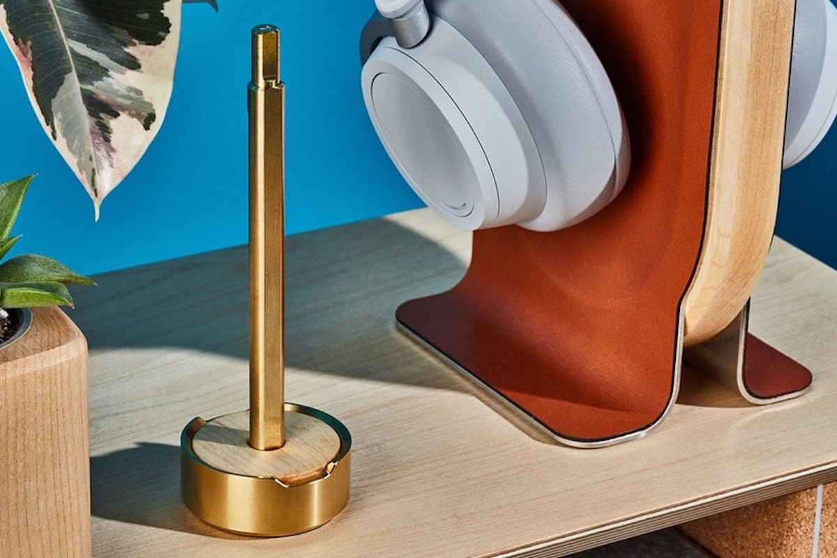 Grovemade Pen & Stand Collection Modern Writing Instrument is effortlessly smooth