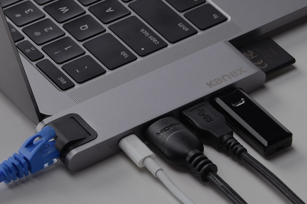 Kanex iAdapt Multiport Hub gives your laptop 7 extra ports