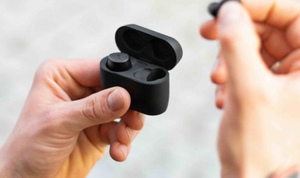 8 Earbuds that will last you all day (and night) - Jays m-Seven 02