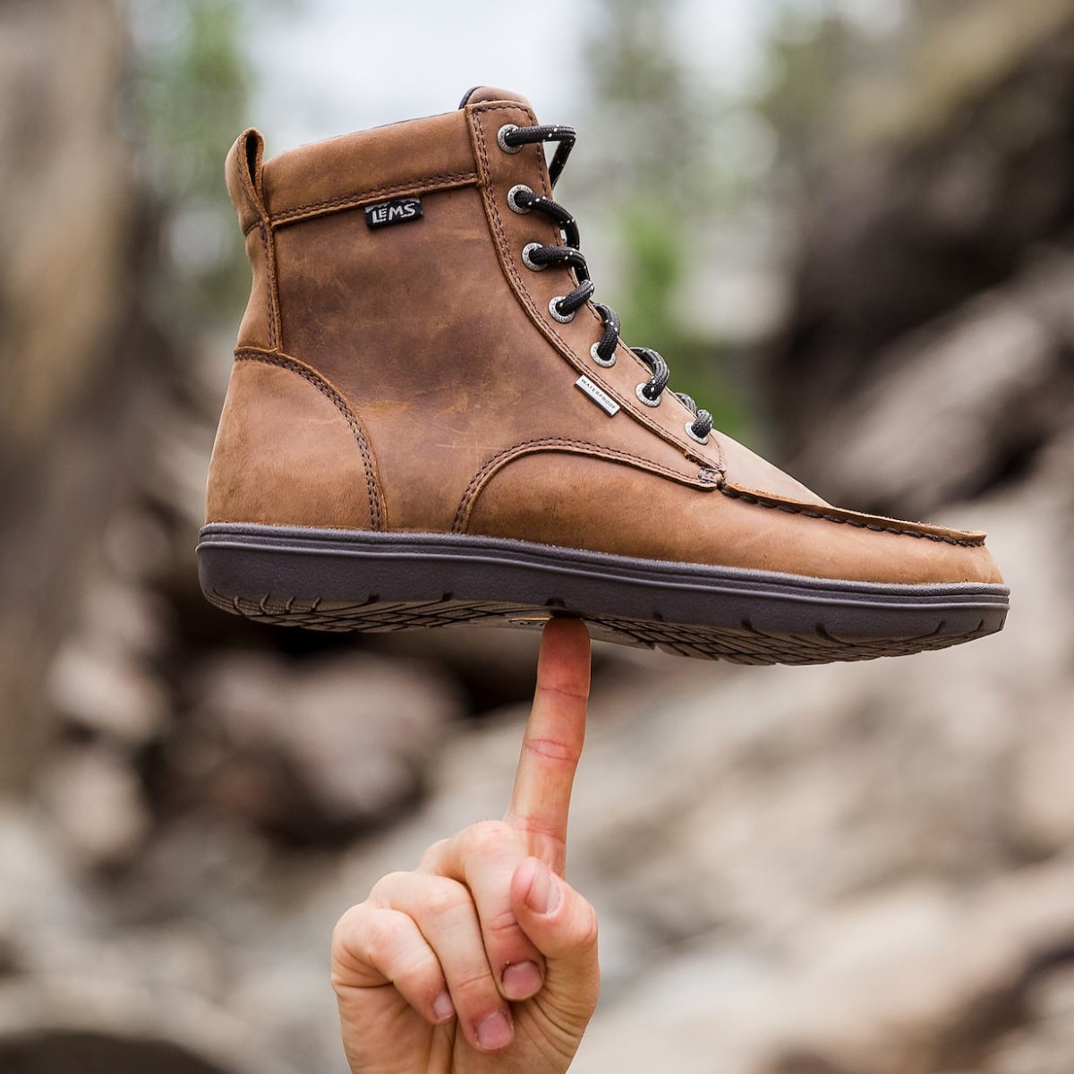 these-zero-drop-shoes-align-your-spine-while-repelling-snow