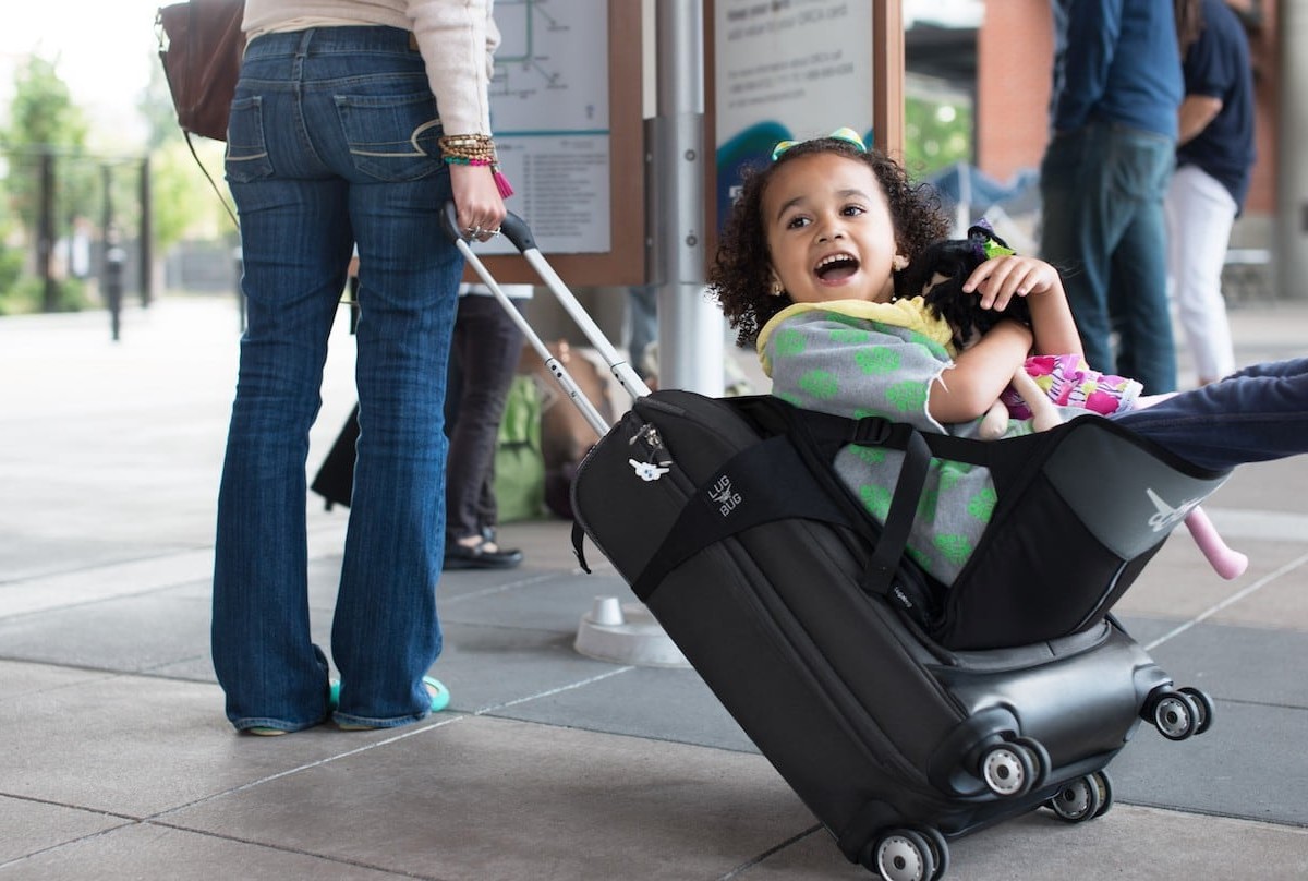 This Child Travel Chair Helps Your Kids Take Trips with Ease