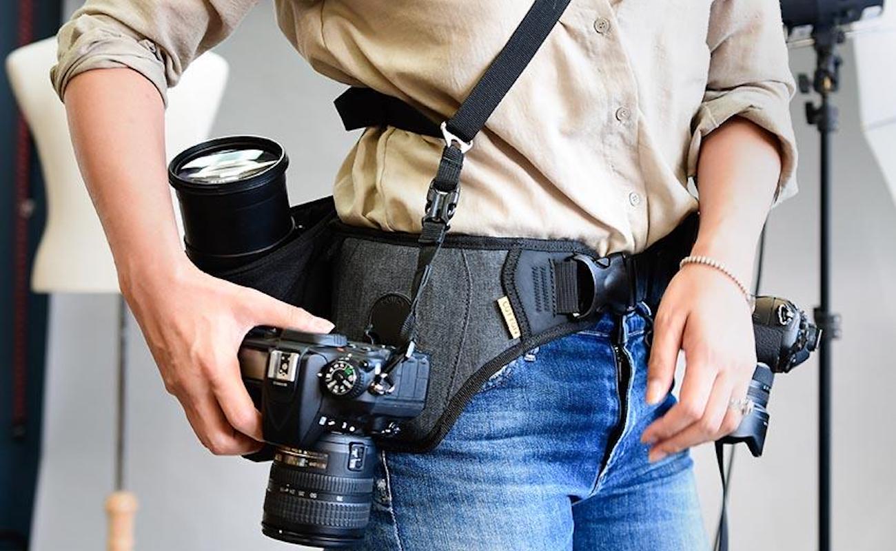This Gear Carrying System Keeps Your Camera At The Ready