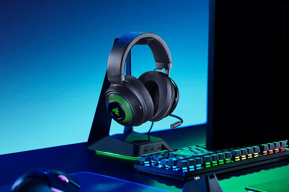 Razer Kraken Ultimate PC Gaming Headset provides a location-accurate listening experience