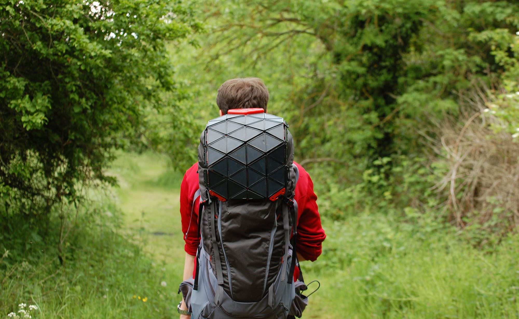 This Solar Backpack Has Integrade Panels on Top