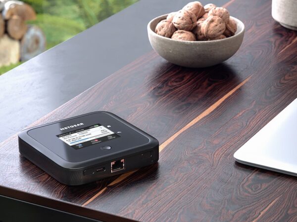 Netgear Nighthawk M5 Mobile Router gives you 5G and Wi-Fi 6 speeds anywhere