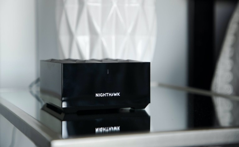Netgear Nighthawk Mesh <em class="algolia-search-highlight">Wifi</em> 6 Dual-Band Internet System lets you stream video without any lag