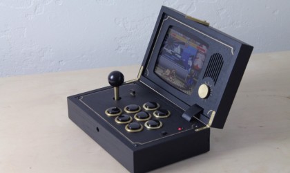 R-Kaid-R Wooden Portable Game System