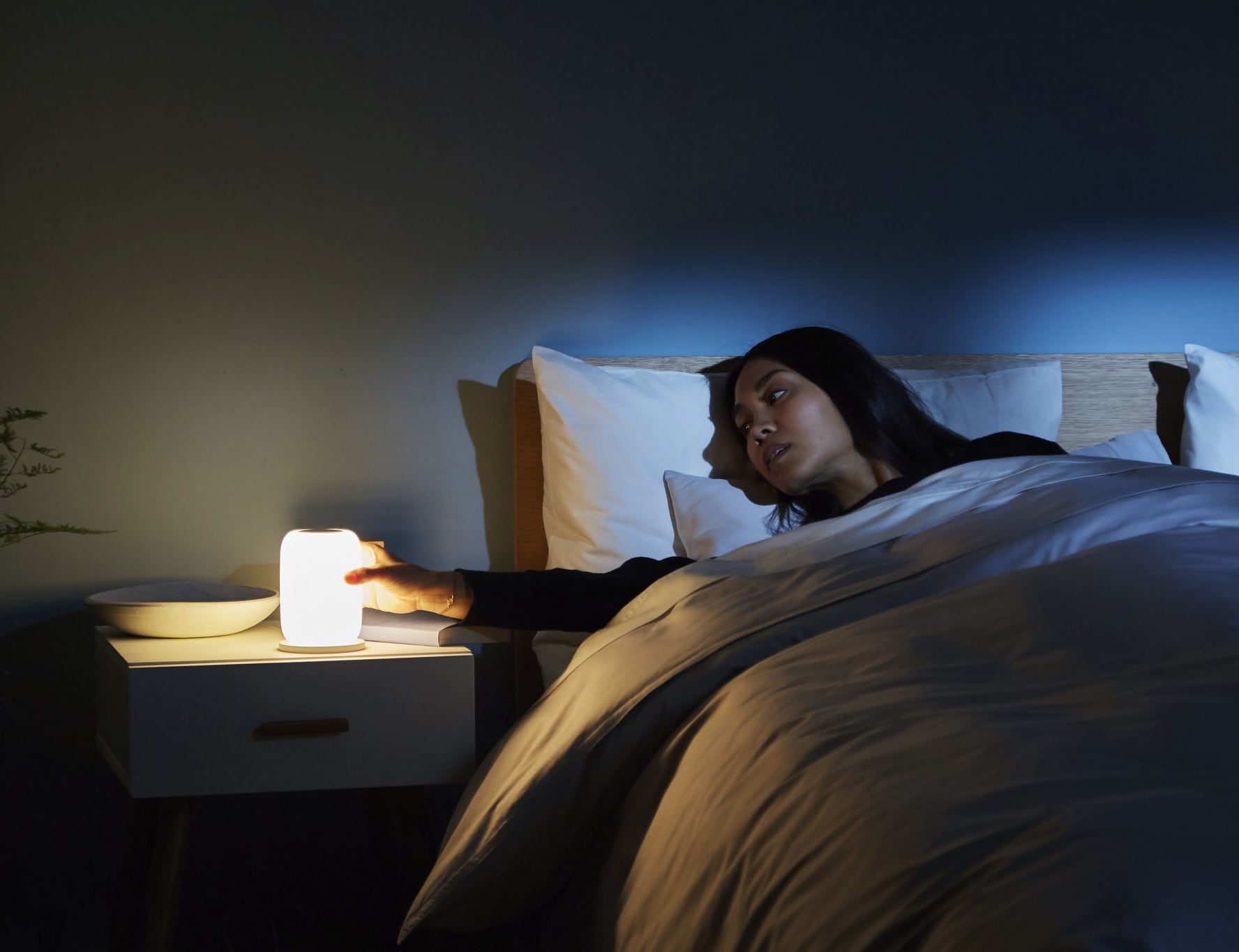 Can't sleep? Blame all those glowing gadgets
