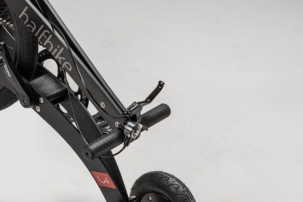 This Compact Standing Bike Has an Ergonomic Design
