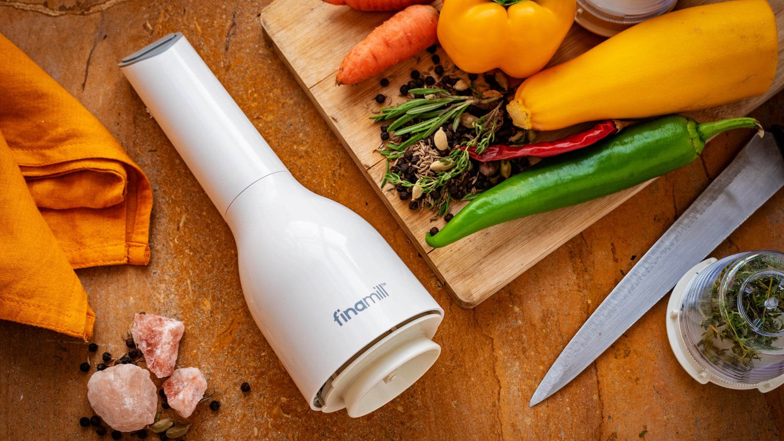 This Electric Spice Grinder Uses Interchangeable Pods