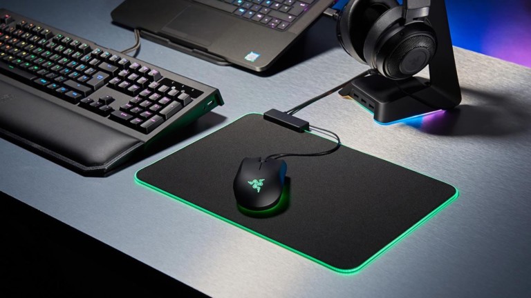Razer Goliathus Chroma Soft Gaming Mouse Mat lights up in vivid colors
