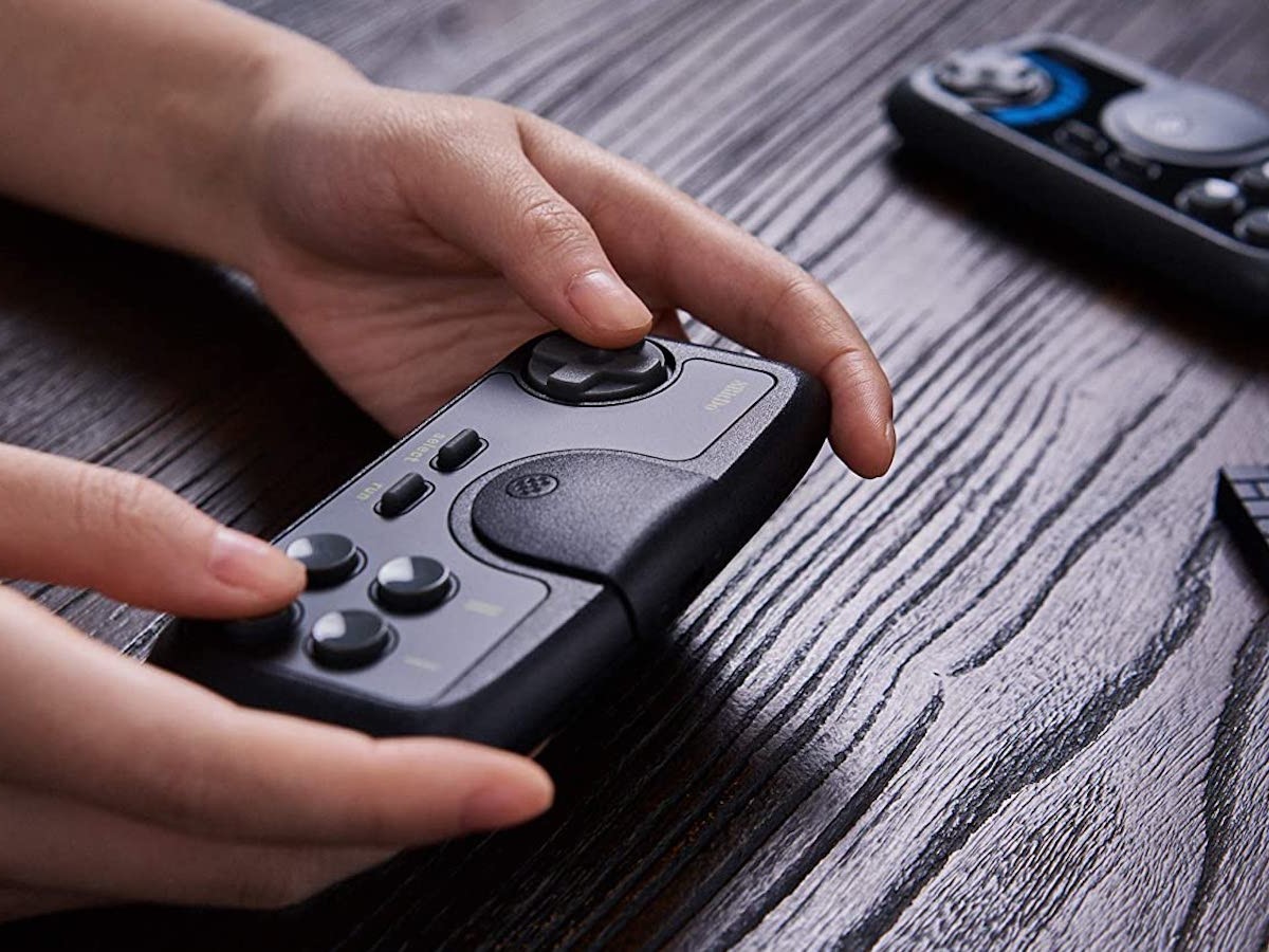 8Bitdo TG16 2.4G wireless gamepad is completely free of lag