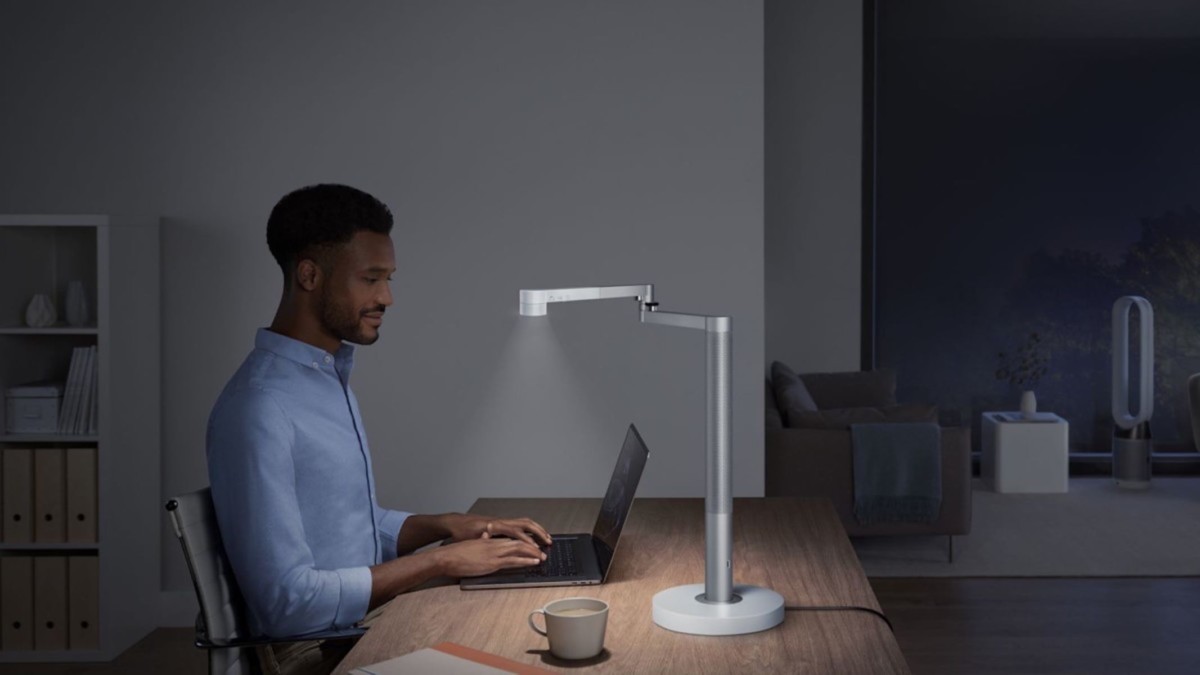 Smart deals desk light