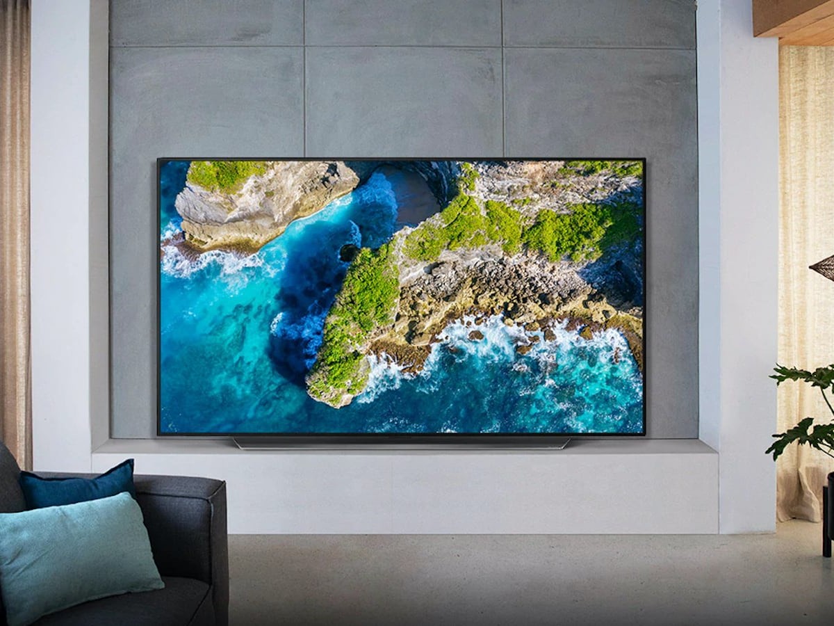 LG OLED 48CX 4K Ultra HD TV is a mid-size option for movies and gaming