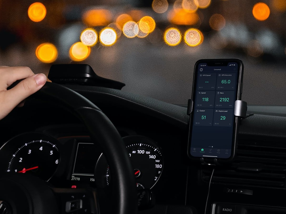 This Smart Vehicle Health Monitor Scans Your Car