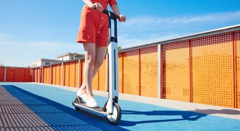 Segway Ninebot Air T15 Electric KickScooter Design in Use