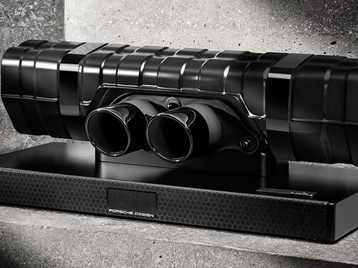 Porsche Design 911 Soundbar Black Edition Breathtaking Speaker has shiny black elements