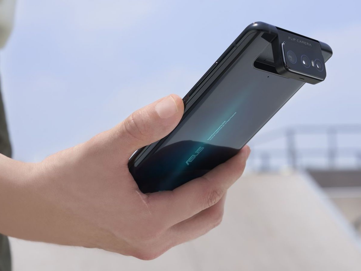 ASUS ZenFone 7 Series flipping-camera phones have a third lens on the front